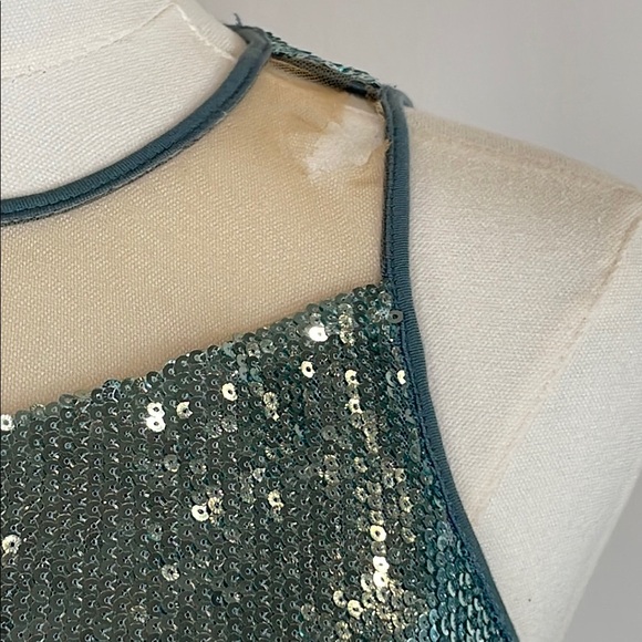 Toccin Sequin Cut Out Gown, 2 - Picture 7 of 17